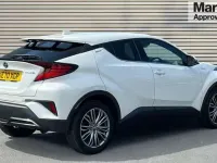 Used Toyota C-HR 184 HP (135 kW) 2021 White SUV