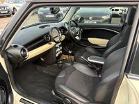 Begagnad Mini Cooper S Hatch 2008 Vit Halvkombi