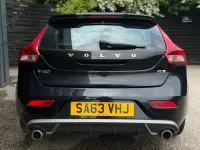 Gebraucht Volvo V40 R-Design 150 PS (110 kW) 2013 Schwarz Kleinwagen