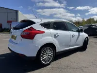 Used Ford Focus Zetec 2012 White Hatchback