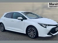 Used Toyota Corolla Design 113 HP (83 kW) 2019 White Hatchback