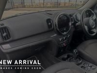 Usado Mini Cooper Countryman Classic 134 CV (98 kW) 2022 Verde SUV