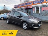 Used Ford Fiesta Titanium 75 HP (55 kW) 2015 Grey Hatchback