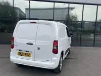 Used Vauxhall Combo Sportive 100 HP (73 kW) 2020 White MPV