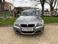 Begagnad BMW 318 2010 Grå Kombi