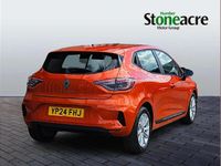 Used Renault Clio V Evolution 88 HP (64 kW) 2024 Orange Hatchback