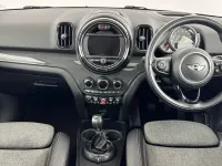 Begagnad Mini Cooper Countryman 134 HK (98 kW) 2017 Silver SUV
