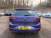 Begagnad VW Polo Life 2023 Lila Halvkombi