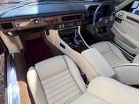 Used Jaguar XJS 217 HP (159 kW) 1989 Red Cabriolet
