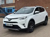 Used Toyota RAV4 143 HP (105 kW) 2017 White SUV