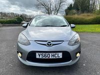 Begagnad Mazda 2 2011 Grå Halvkombi