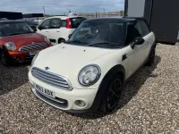 Begagnad Mini Cooper D Hatch 2013 Vit Halvkombi