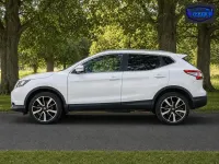 Used Nissan Qashqai Tekna 110 HP (80 kW) 2014 White SUV