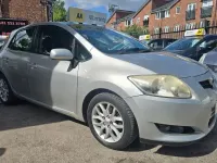 Used Toyota Auris 124 HP (91 kW) 2007 Silver Hatchback