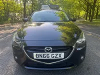 Begagnad Mazda 2 Inclusive 2016 Svart Halvkombi