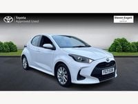 Used Toyota Yaris Hybrid 116 HP (85 kW) 2021 White Hatchback