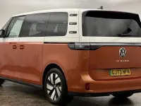 Usado VW ID. Buzz Pro 150 kW (204 HP) 2023 Branco Monovolume