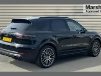 Used Porsche Cayenne Platinum Edition 462 HP (339 kW) 2022 Black SUV