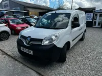 Begagnad Renault Kangoo Business 2021 Vit Minibuss