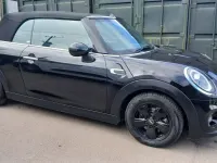 Usado Mini Cooper Cabriolet 136 HP (100 kW) 2018 Preto Cabrios