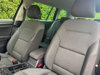 Second-hand VW Golf VII Edition 116 CP (85 kW) 2020 Negru Break