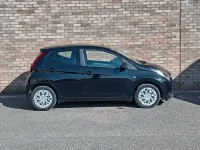 Used Toyota Aygo X-play 71 HP (52 kW) 2022 Black Hatchback