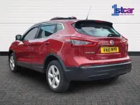 Used Nissan Qashqai Acenta 115 HP (84 kW) 2018 Red SUV