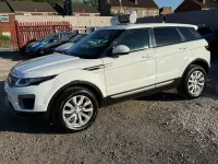 Used Land Rover Range Rover evoque SE 2015 White Estate