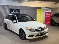 Used Mercedes C250 2010 White Estate