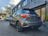 Używany Toyota Yaris Design 111 KM (81 kW) 2018 Szary Hatchback