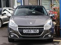 Used Peugeot 208 Signature Sky 82 HP (60 kW) 2019 Grey Hatchback