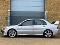 Used Mitsubishi Lancer Evolution 400 HP (294 kW) 2004 Silver Sedan