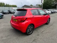 Used Toyota Yaris Sport 99 HP (72 kW) 2015 Red Hatchback