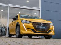 Used Peugeot e-208 Allure Premium 98 kW (134 HP) 2022 Yellow Hatchback