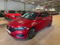 Used Fiat Tipo Lounge 95 HP (69 kW) 2017 Red Hatchback
