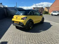 Begagnad Vauxhall Adam Rocks 115 HK (84 kW) 2015 Gul Halvkombi