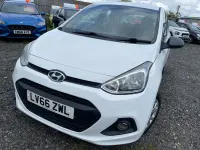 Usado Hyundai i10 66 CV (48 kW) 2016 Blanco Utilitario