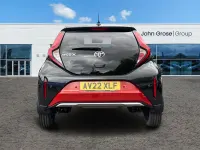 Used Toyota Aygo X 72 HP (52 kW) 2022 Red SUV