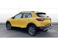 Used Kia Stonic 99 HP (72 kW) 2022 Yellow SUV