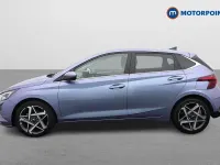 Used Hyundai i20 Premium 101 HP (74 kW) 2025 Blue Hatchback