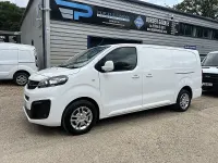 Used Vauxhall Vivaro Sportive 100 HP (73 kW) 2020 White MPV