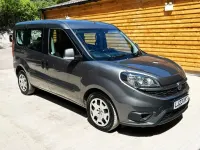 Begagnad Fiat Doblò 2023 Grå Minibuss