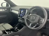 Used Volvo XC40 Plus 208 HP (152 kW) 2023 White SUV