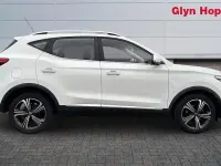 Używany MG ZS Excite 106 KM (77 kW) 2024 SUV