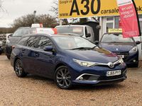 Used Toyota Auris 112 HP (82 kW) 2015 Blue Estate
