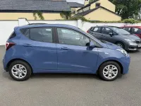 Gebraucht Hyundai i10 SE 87 PS (63 kW) 2017 Blau Kleinwagen