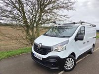 Begagnad Renault Trafic Business 2018 Vit Minibuss