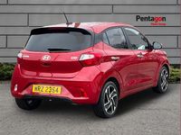 Używany Hyundai i10 Premium 77 KM (56 kW) 2024 Czerwony Hatchback