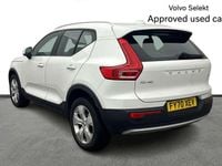 Used Volvo XC40 Momentum 150 HP (110 kW) 2020 White SUV
