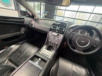 Usado Aston Martin DB9 450 CV (330 kW) 2008 Negro Descapotable